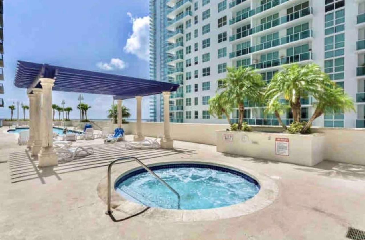Luxurious 1Br High Rise Condo Brickell-Free Parking マイアミ エクステリア 写真